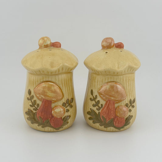 Vintage Ceramic Salt and Pepper Shakers, Mushrooms Signed RB, 1977.